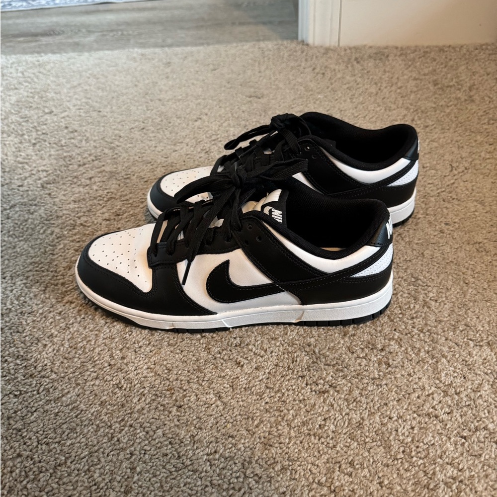 Nike Panda Dunk — Men’s 9.5